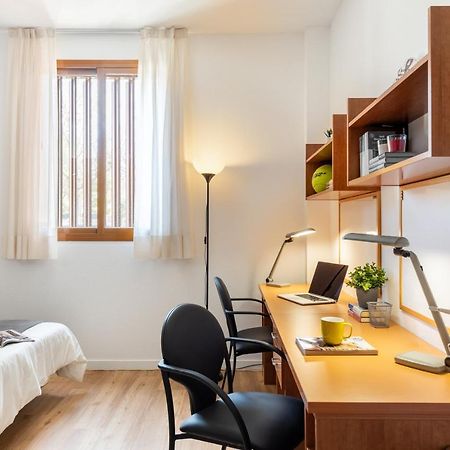 Micampus Bormujos Student Residence Eksteriør bilde